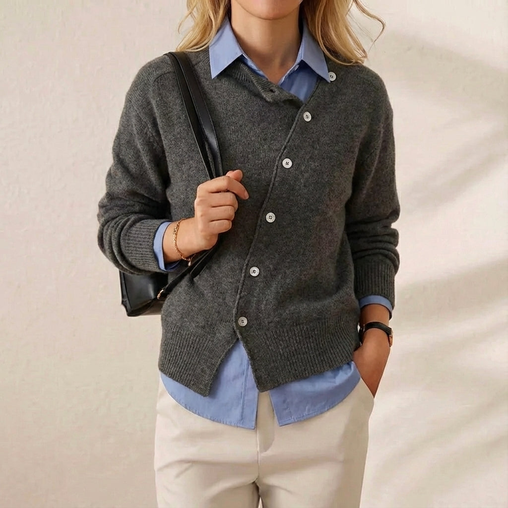 Kasjmier Cardigan met Schuine Knoopsluiting